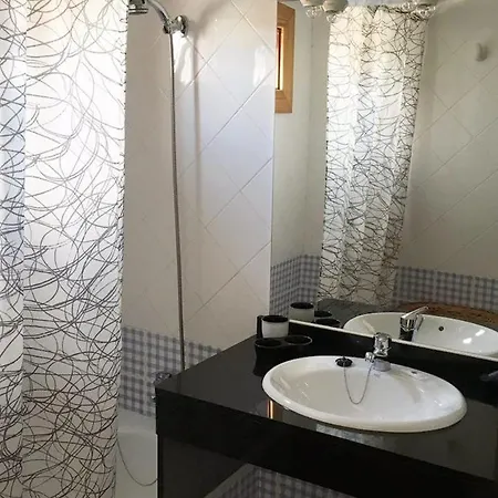 Playa Blanca Sleeps 4 Pool Wifi Villa