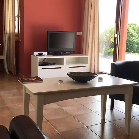 Playa Blanca Sleeps 4 Pool Wifi Villa *